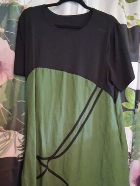 Black and Green Colorblock Short-Sleeve Mini Dress